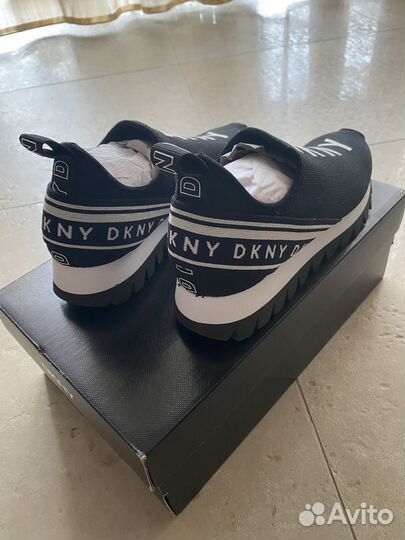 Кроссовки женские dkny