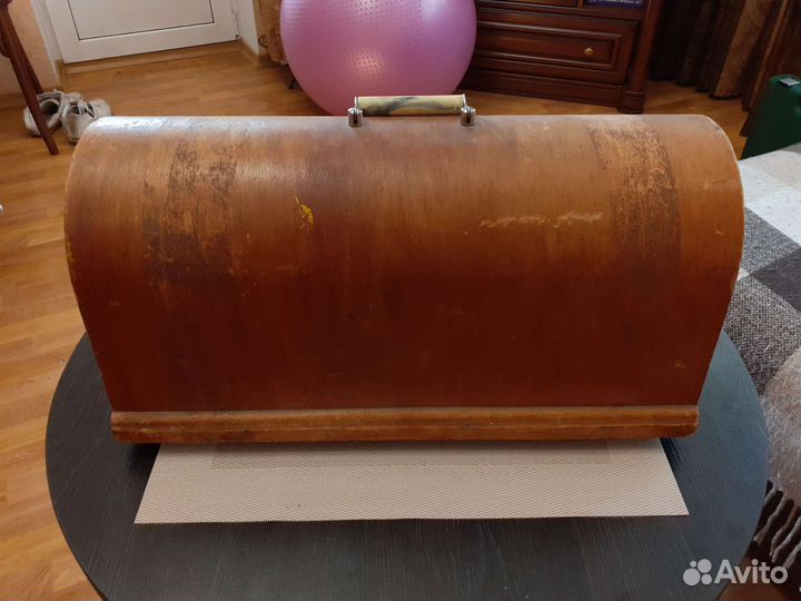 Крышка (колпак, кофр) для швейной машинки