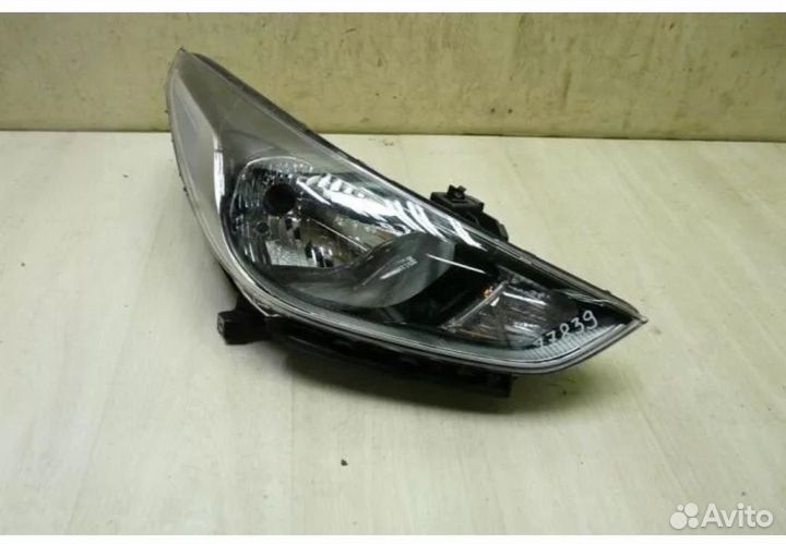Фара передняя правая Hyundai Solaris 17