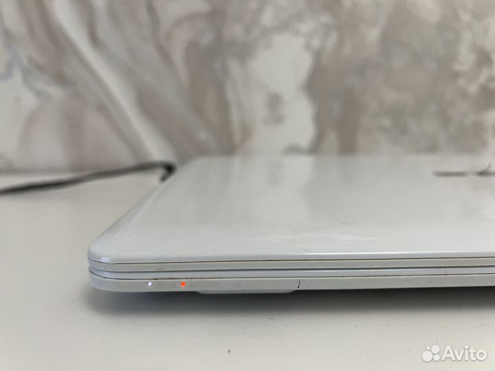 Ноутбук Asus