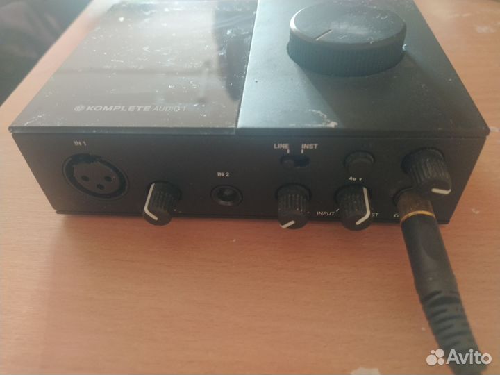 Звуковая карта Native Instruments Komplete Audio 1