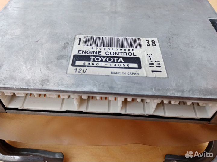 Блок управления двс тойота королла спасио NZE121