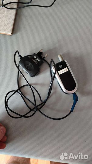 Motorola V180