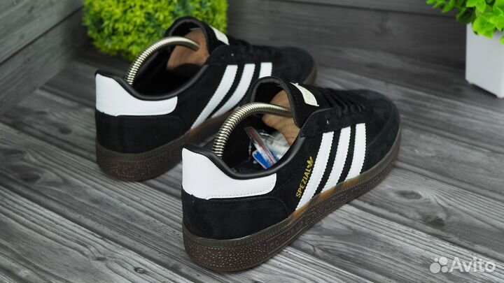 Кроссовки Adidas Spezial Индивидуальный стиль