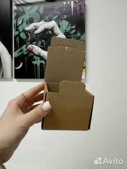 Коробка картонная самосборная