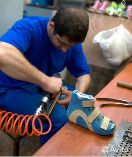 Приклейщик подошвы