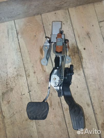 Блок педалей Nissan Qashkai J11