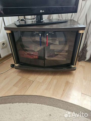 Тумба под �телевизор