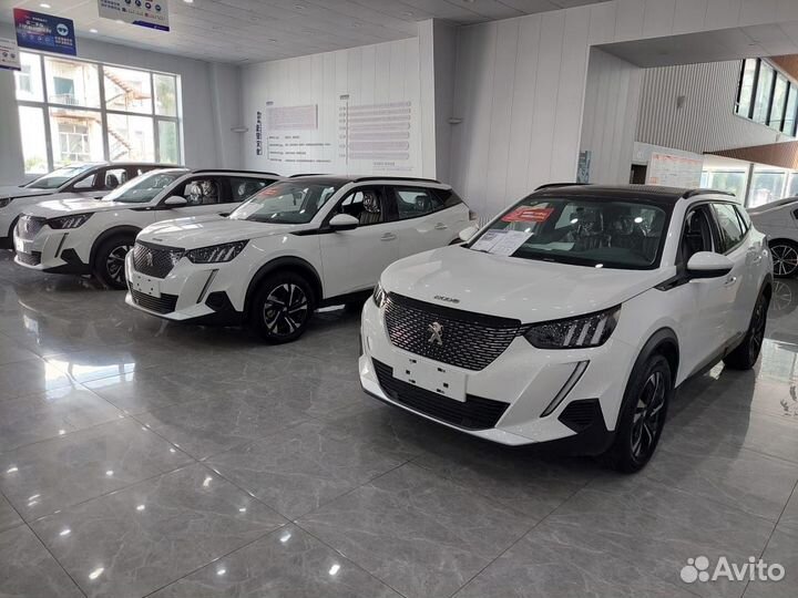 Peugeot 2008 1.2 AMT, 2021, 10 км