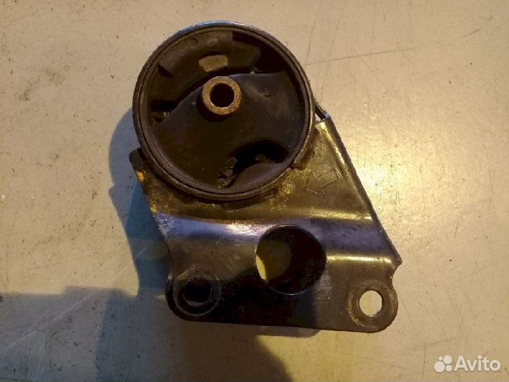 Опора двигателя (подушка двс) передняя 112709Y005