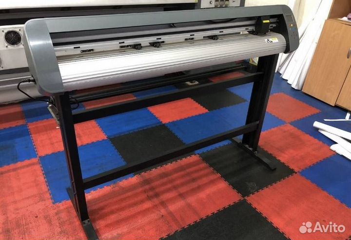 Режущий плоттер 1300