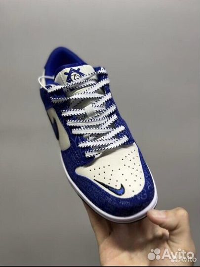 Кроссовки Nike