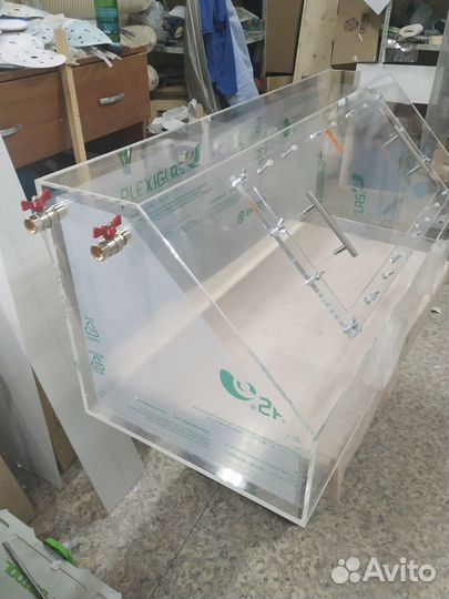 Изделия из оргстекла