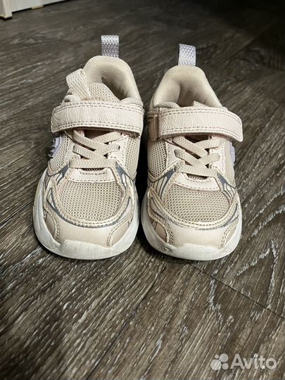 Кроссовки для девочки 27 размер
