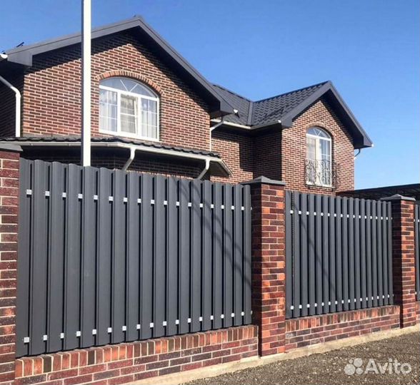 Забор из евроштакетника