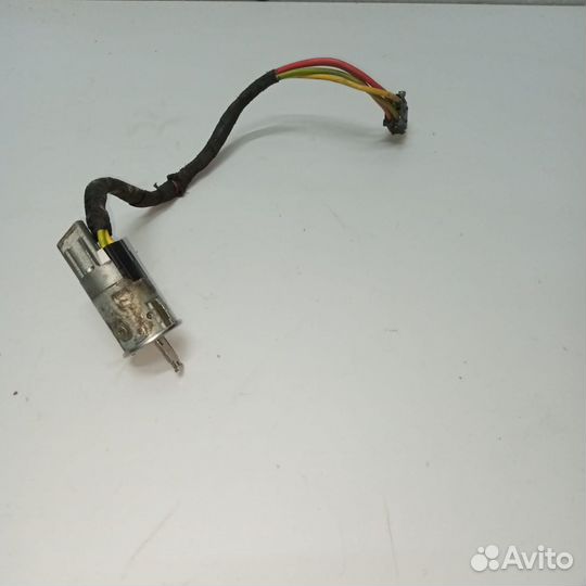 Замок зажигания Renault symbol 1