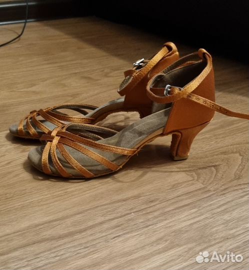 Туфли для бальных танцев