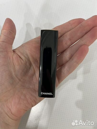 Помада chanel rouge allure velvet 38