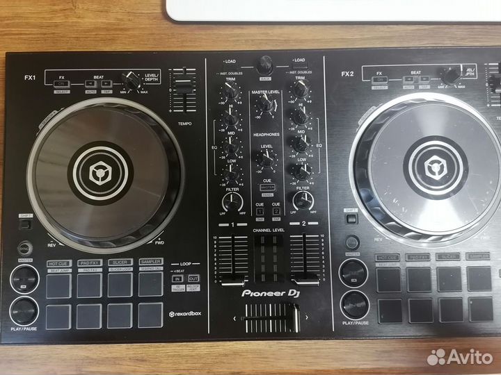 Dj контроллер Pioneer DDJ-RB