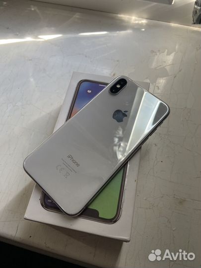 iPhone X, 64 ГБ