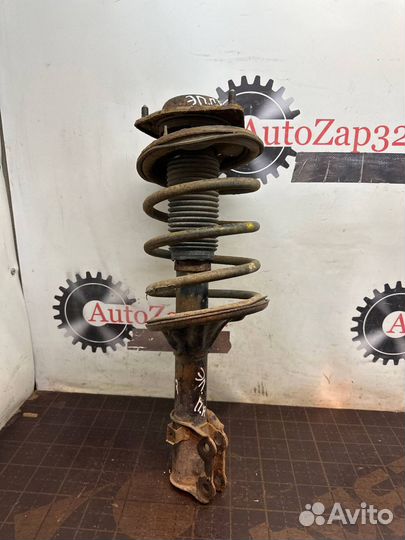 Амортизатор передний правый Hyundai Elantra XD