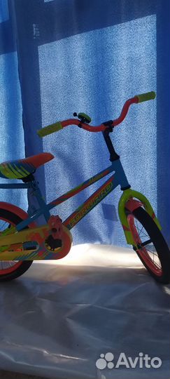 Велосипед с 3-6 лет с ручкой