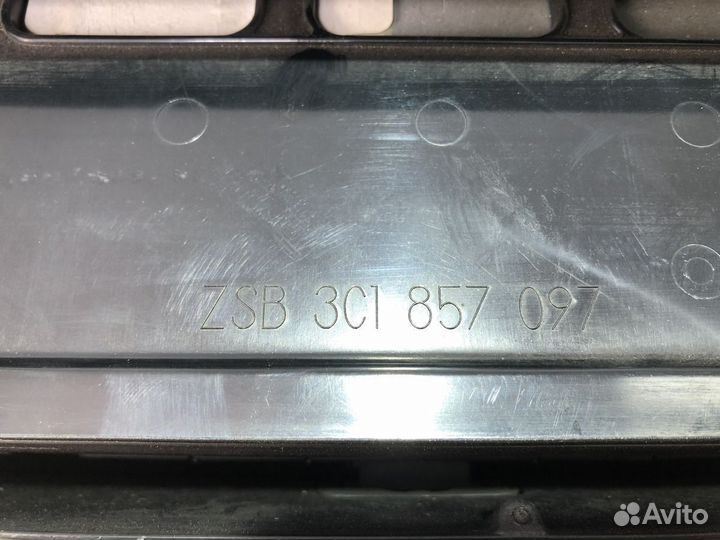 Бардачок Vw Passat B6 BMP 2.0 2006