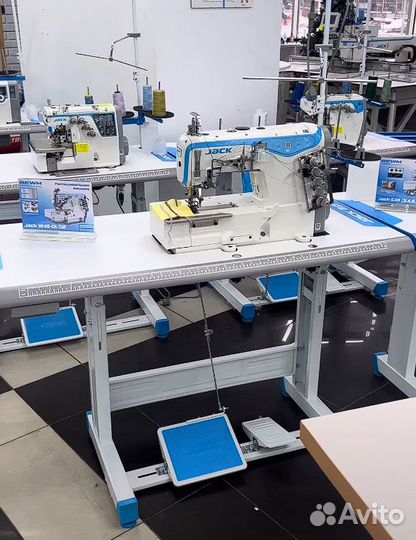 Промышленная швейная машина Jack JK-W4-UT-01GB
