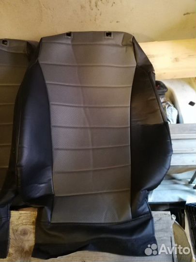 Чехлы из экокожи на Весту