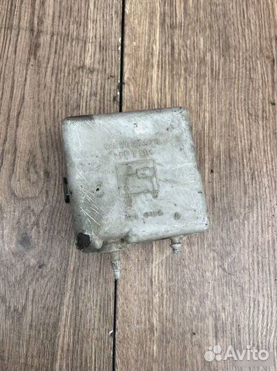 Вакуумный клапан Mercedes-Benz W210 3.2