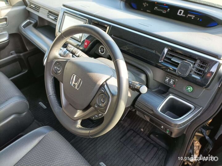 Honda Stepwgn 1.5 CVT, 2015, 127 000 км