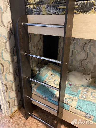 Двухъярусная кровать бу