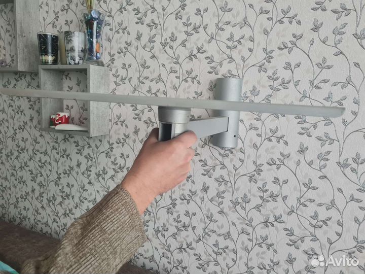 Кронштейн полка настенная для свч