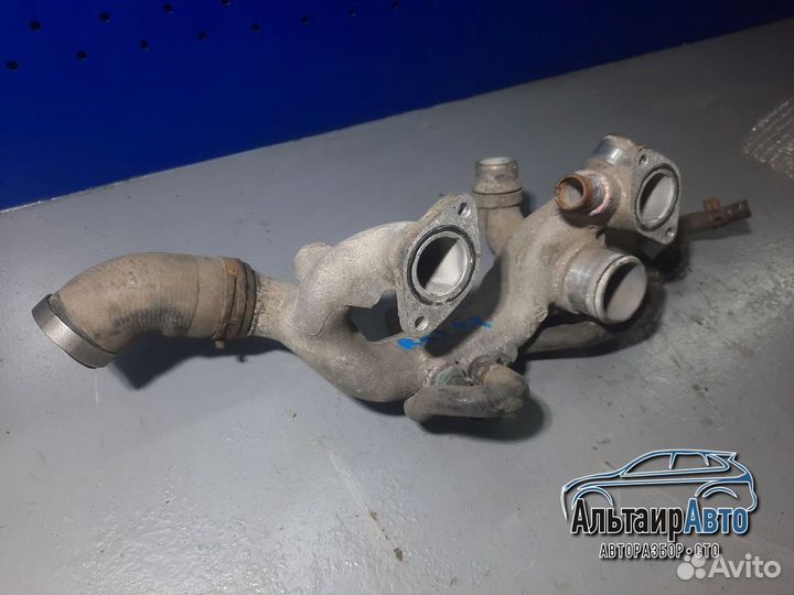 Корпус термостата Range Rover 3 4.2 428PS