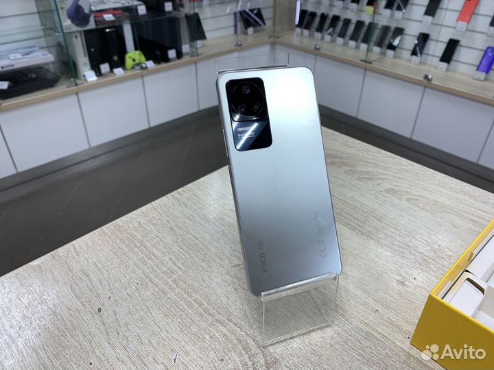 Xiaomi Poco F4, 6/128 ГБ