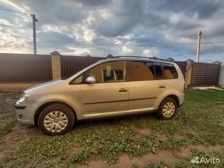 Volkswagen Touran 1.6 МТ, 2007, 180 500 км