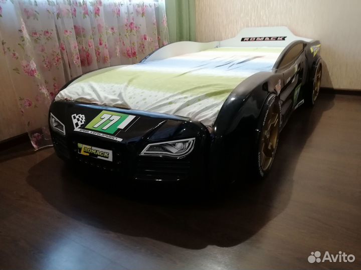 Кровать-машина с подсветкой