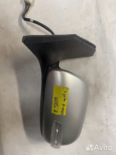 Боковое зеркалозаднего вида левое Toyota Avensis