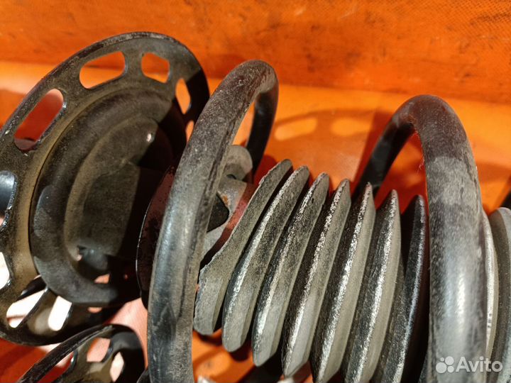 Стойка Honda Fit GD1 (Переднее)