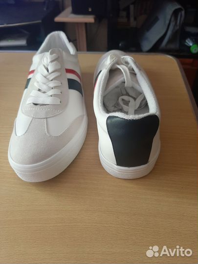 Кроссовки мужские 45 размера