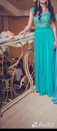 Вечернее платье