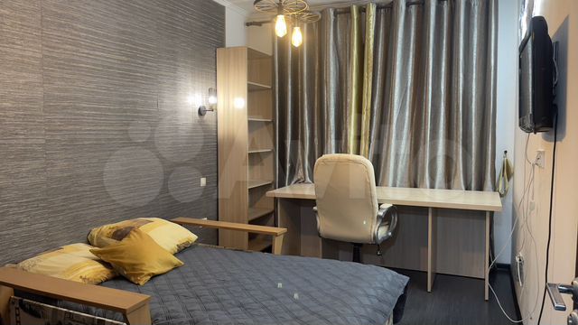 2-к. квартира, 50 м², 8/10 эт.