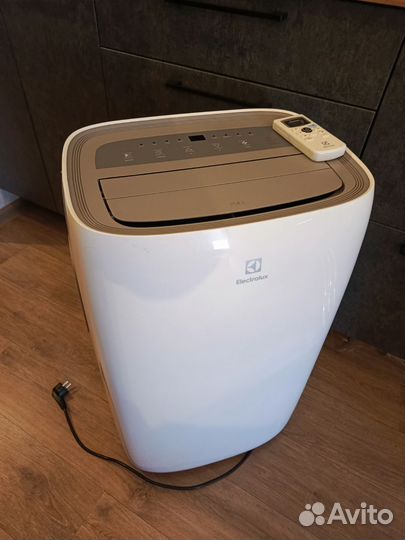 Кондиционер мобильный Electrolux eacm-13 CL/N3