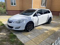 Opel Astra 1.6 MT, 2012, 210 000 км, с пробегом, цена 835 000 руб.