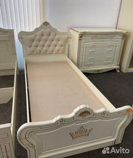 Кровать односпальная новая