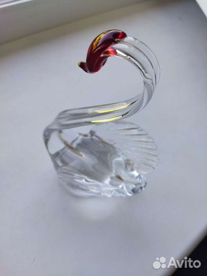 Лебедь хрустальный