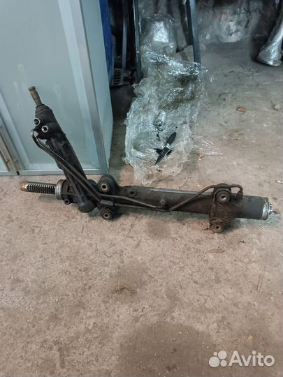 Продам рулевую рейку