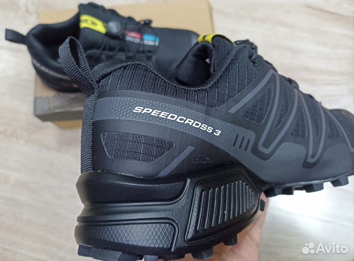 Кроссовки Salomon Speedcross 3