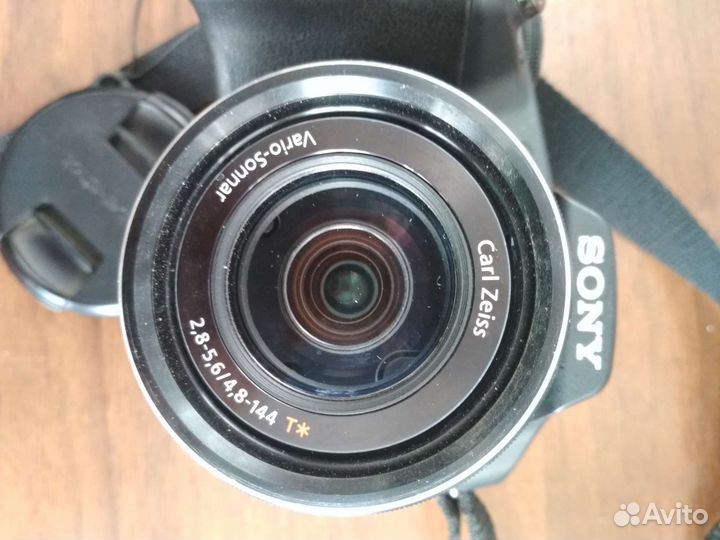 Цифровой фотоаппарат sony