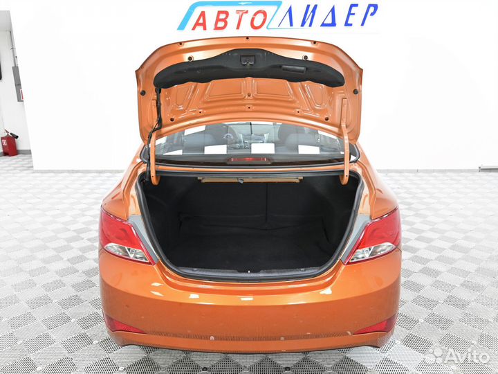 Hyundai Solaris 1.6 AT, 2015, 109 000 км